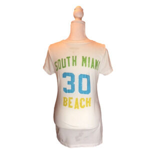 TRUE RELIGION Vintage White V-neck Bling Tee Size S